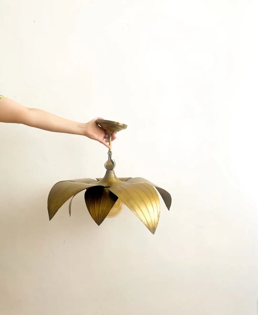 vintage-chandelier-palm